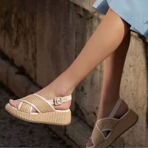 M. Gemi The Lucrezia Sandal in ecru 41